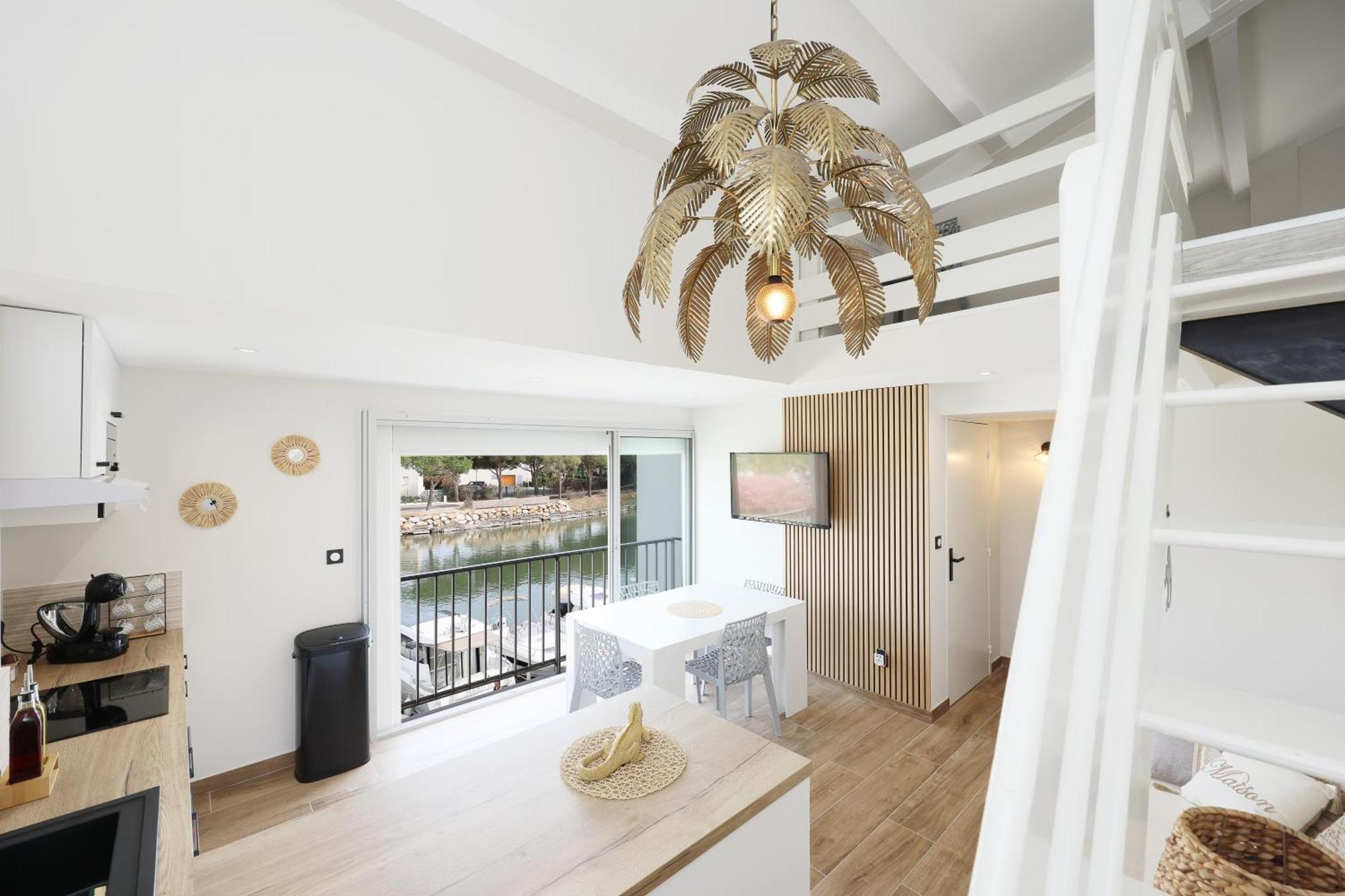 Apartment Fare Laurent
